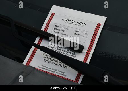 Edinburgh Scotland, Vereinigtes Königreich, 26. Februar 2023. Parkschein in der George Street. Live-Nachrichten von sst/alamy Stockfoto