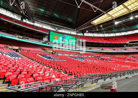 Wembley, London, Großbritannien. 26. Februar 2023. Wembley Stadium vor dem Carabao Cup-Endspiel zwischen Manchester United und Newcastle United in Old Trafford am 26. 2023. Februar, England. (Foto von Jeff Mood/phcimages.com) Kredit: PHC Images/Alamy Live News Stockfoto