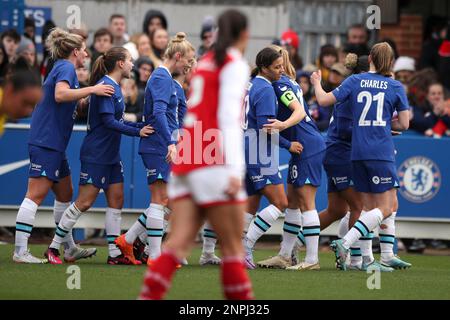 Kingston upon Thames, England, am Sonntag, den 26. Februar 2023. Sam Kerr von Chelsea Women feiert ihr Tor beim Fünften Spiel des Frauen FA Cup zwischen Chelsea Women und Arsenal Women am Sonntag, den 26. Februar 2023 im Kingsmeadow Stadium in Kingston upon Thames, England. (Foto: Tom West | MI News) Guthaben: MI News & Sport /Alamy Live News Stockfoto