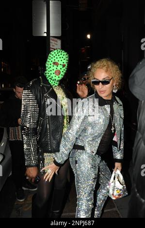 Elton Ilirjani mit Philipp Plein bei der New York Fashion Week, gekleidet in Philipp Plein, in New York City Stockfoto