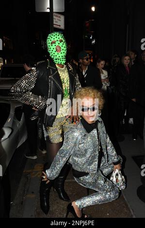 Elton Ilirjani mit Philipp Plein bei der New York Fashion Week, gekleidet in Philipp Plein, in New York City Stockfoto