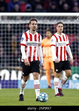 EINDHOVEN - (LR) Luuk de Jong von PSV Eindhoven, Joey Veerman von PSV Eindhoven während des niederländischen Premier-League-Spiels zwischen PSV Eindhoven und FC Twente im Phillips-Stadion am 26. Februar 2023 in Eindhoven, Niederlande. ANP MAURICE VAN STONE Stockfoto