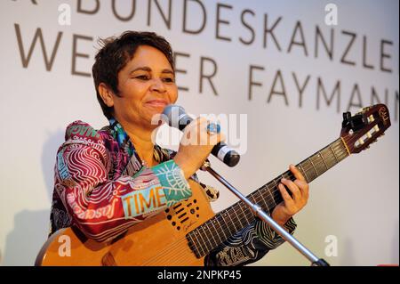 Wien, Österreich. 22. September 2013. Celia Mara ist brasilianische Sängerin und Songwriterin Stockfoto