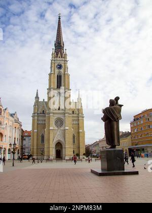 Der Name der Marienkirche eine römisch-katholische Pfarrkirche in Novi Sad, Serbien - Blick vom Stadtzentrum auf dem Trg Slobode (Freiheitsplatz) Stockfoto