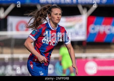 Hayes Lane, Bromley, Großbritannien. 26. Februar 2023. Crystal Palace Mittelfeldspieler Chloe Arthur (4) während des Barclays FA Frauenmeisterschaftsspiels zwischen Crystal Palace und Sheffield United in Hayes Lane, Bromley, England. (Stephen Flynn/SPP) Kredit: SPP Sport Press Photo. Alamy Live News Stockfoto