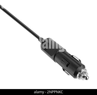 Kabel und Zigarettenanzünderstecker auf weißem Hintergrund isoliert Stockfoto