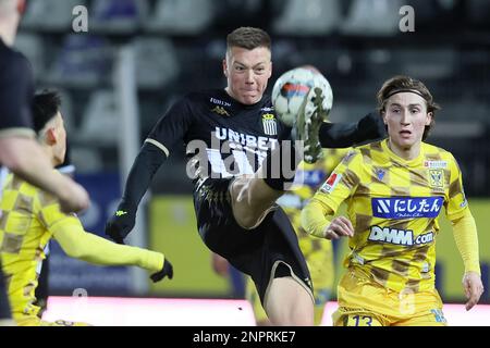 Daan Heymans von Charleroi, in Aktion während eines Fußballspiels zwischen Sporting Charleroi und Sint-Truidense VV, Sonntag, den 26. Februar 2023 in Charleroi, am 27. Tag der ersten Division der belgischen Meisterschaft „Jupiler Pro League“ 2022-2023. BELGA FOTO BRUNO FAHY Stockfoto