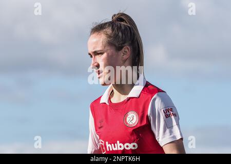 Bristol, Großbritannien. 26. Februar 2023. Bristol, England, Februar 26. 2023: Jasmine Bull (15 Bristol City) in Aktion während des Womens FA Cup-Spiels zwischen Bristol City und Manchester City im Robins High Performance Centre in Bristol, England (Natalie Mincher/SPP) Kredit: SPP Sport Press Photo. Alamy Live News Stockfoto