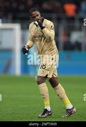 Mailand, Italien, 26. Februar 2023. Mike Maignan vom AC Mailand reagiert während des Spiels der Serie A in Giuseppe Meazza, Mailand. Der Bildausdruck sollte lauten: Jonathan Moscrop/Sportimage Stockfoto