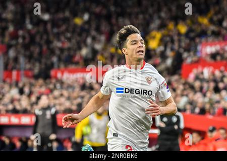 26. Februar 2023, Sevilla, Sevilla/Spanien, Spanien: SEVILLA, SPANIEN – FEBRUAR 26: Oliver Torres von Sevilla CF läuft während des Spiels zwischen Sevilla CF und CA Osasuna von La Liga Santander am 26. Februar 2022 im Ramon SÃ¡nchez Pizjuan Stadion in Sevilla, Spanien. (Kreditbild: © Samuel CarreÃ±O/PX Imagens via ZUMA Press Wire) NUR REDAKTIONELLE VERWENDUNG! Nicht für den kommerziellen GEBRAUCH! Stockfoto