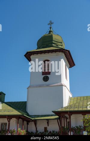 AGAPIA, MOLDAWIEN/RUMÄNIEN - 19. SEPTEMBER: Außenansicht von Agapia Kloster Agapia Moldawien Rumänien am 19. September 2018 Stockfoto