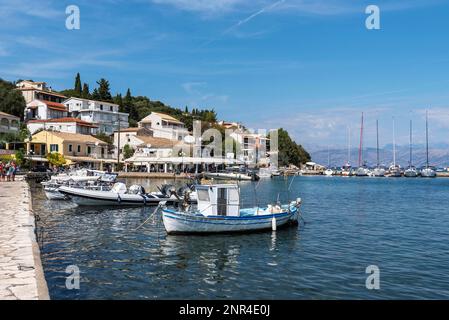 Hafen, Kassiopi, Korfu, Ionische Inseln, Mittelmeer, Griechenland Stockfoto