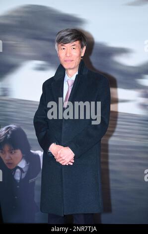 Lee Il Yul, Direktor des koreanischen Kulturzentrums in Paris während der Premiere des Gastgebers unter der Leitung von Bong Joon Ho am Grand Rex in Paris am 26. Februar 2023. Foto: Tomas Stevens/Abaca Press Stockfoto