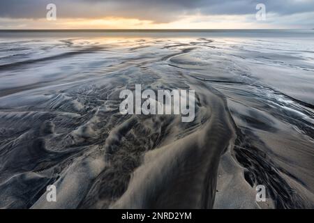 Stürmisches Wetter am Skagsanden Beach, Flakstad, Flakstadoya, Nordland, Lofoten, Norwegen, Nordeuropa Stockfoto