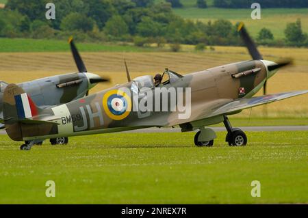 Vickers Supermarine Spitfire Mk VB, BM597, G-MKVB, Flying Legends 2014, Duxford Air Display, Cambridgeshire, England, Vereinigtes Königreich, Stockfoto