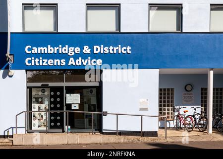 Außenansicht der Zweigstelle Cambridge und District Citizens Advice auf der Devonshire Road, Cambridge, Großbritannien. Stockfoto