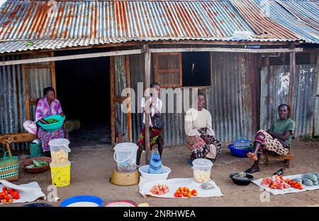 Gemüsehandel, in der Fischerei Dorf von Kolunga, Rusinga Island, Victoria-See, Kenia Stockfoto