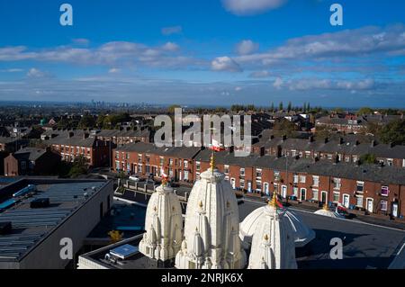 Gesamtansicht aus der Vogelperspektive. Shree Swaminarayan Mandir, Oldham, Vereinigtes Königreich. Architekt: LTS Architects , 2022. Stockfoto