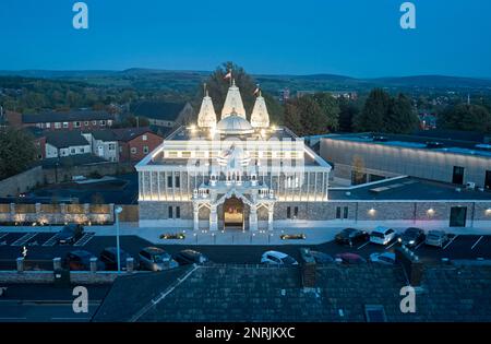 Gesamtansicht aus der Vogelperspektive. Shree Swaminarayan Mandir, Oldham, Vereinigtes Königreich. Architekt: LTS Architects , 2022. Stockfoto