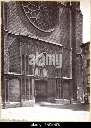 FACHADA DE LA IGLESIA DE SANTA MARIA DEL PINO O DEL PI, AUTOR: JEAN LAURENT, NUMERO DE FOTO: 1293. (COLECCIÓN ASF IMAGEN DE FOTOGRAFIAS ANTIGUAS, PRINCIPIOS S. XX). Stockfoto