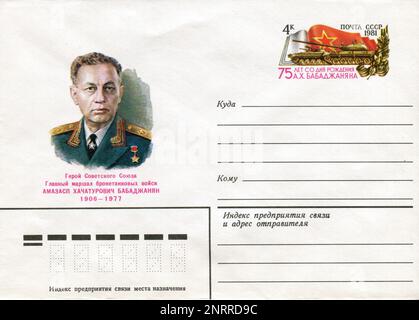 UdSSR - ca. 1981: Ein Briefumschlag mit Stempeln für die UdSSR Post am ersten Tag. Hamazasp Chachaturi Babadzhanian (Armenisch: Համազասպ Խաչատուրի Բաբաջանյան; Russisch: Амазасп Хачатурович Бабаджанян, Amazasp Chatataturowitsch Babadschanyan; 18. Februar 1906 – 1. November 1977) war ein sowjetischer armenischer Obermarschall der gepanzerten Truppen. Stockfoto