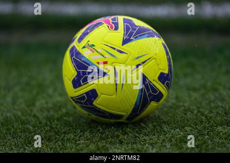 Renato Dall'Ara Stadium, Bologna, Italien, 26. Februar 2023, Lega Serie Offizieller Ball 2022/23 beim Spiel FC Bologna gegen Inter - FC Internazionale - italienische Fußballserie A. Stockfoto