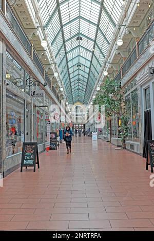 Die 1898 eröffnete Colonial Arcade im Stadtzentrum von Cleveland, Ohio, USA verbindet die Euclid Avenue mit der Prospect Avenue. Stockfoto