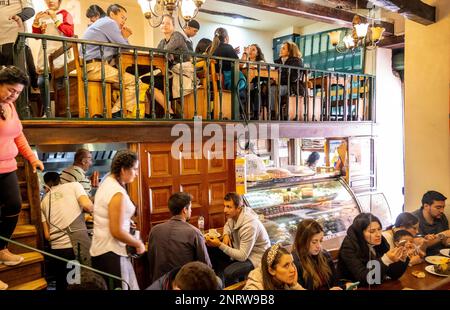 Restaurant La Puerta Falsa, Bogotá, Kolumbien Stockfoto