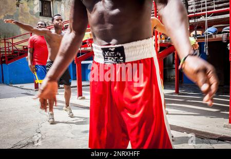 Ausbildung in Kuba, La Habana, Habana Vieja, Rafael Trejo Boxing Gym Stockfoto