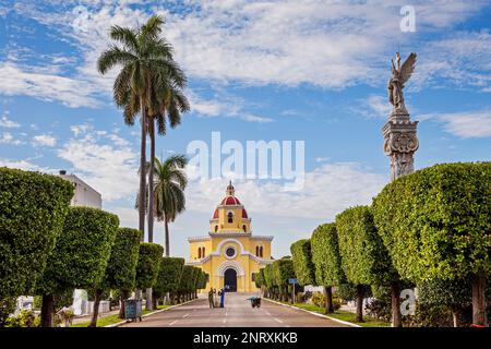 Kapelle in Cementerio Cristobal Colon, Dickdarm Friedhof, La Habana, Kuba Stockfoto