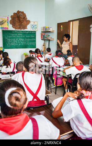 Unterricht in der Grundschule Jose Marti, in Alt-Havanna, Habana Vieja, La Habana, Kuba Stockfoto