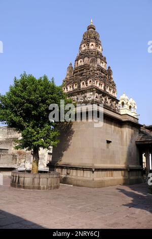 Am 30. Januar 2023 ist Shree RAM Mandir (Tempel) Phaltan einer der ältesten Tempel der Stadt. Die Tempelarchitektur ist aus Holz. Stockfoto