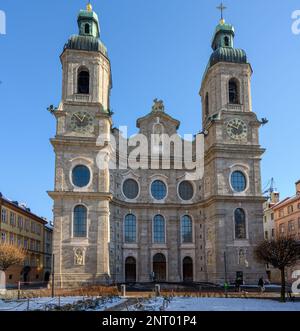 Dom St. Jakob (Kathedrale) in der Altstadt, Innsbruck, Österreich Stockfoto