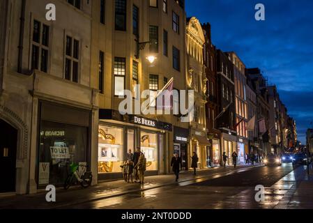 Albemarle Street in Mayfair im Zentrum von London, bei Piccadilly. London, England, Großbritannien Stockfoto
