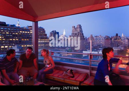 Meatpacking District. G-Lounge, eine Bar, ein Restaurant (auf dem Dach des Hotel Gansevoort). 18 9 Av am 13., New York City, USA Stockfoto