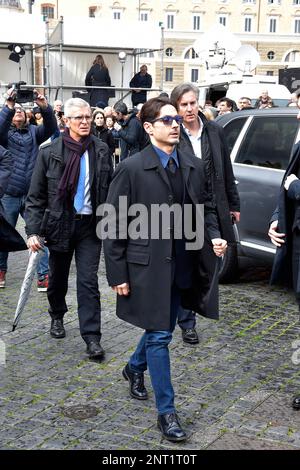 Rom, Italien. 27. Februar 2023. Pier Silvio Berlusconi .Rom, Beerdigung von Maurizio Costanzo. 27. Februar 2023 Guthaben: dpa/Alamy Live News Stockfoto