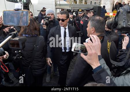 Rom, Italien. 27. Februar 2023. Fabrizio Corona. Rom, Beerdigung von Maurizio Costanzo. 27. Februar 2023 Guthaben: dpa/Alamy Live News Stockfoto