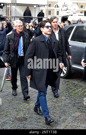 Rom, Italien. 27. Februar 2023. Pier Silvio Berlusconi .Rom, Beerdigung von Maurizio Costanzo. 27. Februar 2023 Guthaben: dpa/Alamy Live News Stockfoto