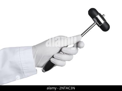 Doktor mit Reflexhammer auf weißem Hintergrund, Nahaufnahme. Diagnostik des Nervensystems Stockfoto