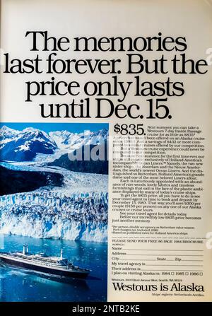 Werbung für Westours Ocean Liners in einem Magazin in NatGeo, November 1983 Stockfoto