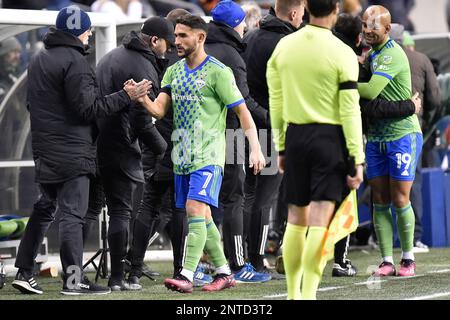 26. Februar 2023: Seattle Sounders Mittelfeldspieler Cristian Roldan (7) verlässt das Spiel spät während des MLS-Fußballspiels zwischen den Colorado Rapids und dem Seattle Sounders FC im Lumen Field in Seattle, WA. Seattle besiegte Colorado 4-0. Korrigiert eine frühere Version dieses Fotos mit einer falschen Überschrift. Steve Faber/CSM Stockfoto