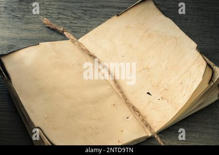 Leinen Lesezeichen altes Notizbuch. Hochauflösendes Foto Stockfoto