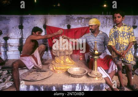 Bharani Festival im Kodungallur Bhagavathy Tempel, Kerala, Indien, Asien Stockfoto