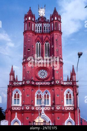 St. Josephs lateinisch-katholische Metropolitankathedrale in Palayam in Thiruvananthapuram Trivandrum, Kerala, Südindien, Indien, Asien Stockfoto