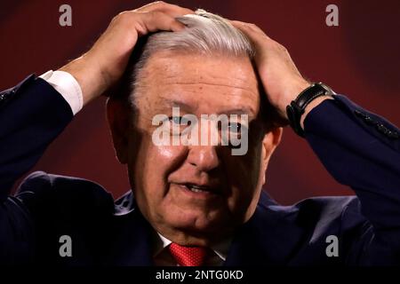 Nicht exklusiv: 27. Februar 2023, Mexiko-Stadt, Mexiko: Mexikanischer Präsident Andres Manuel Lopez Obrador bei der täglichen morgendlichen Pressekonferenz im Nati Stockfoto
