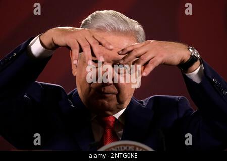 Nicht exklusiv: 27. Februar 2023, Mexiko-Stadt, Mexiko: Mexikanischer Präsident Andres Manuel Lopez Obrador bei der täglichen morgendlichen Pressekonferenz im Nati Stockfoto