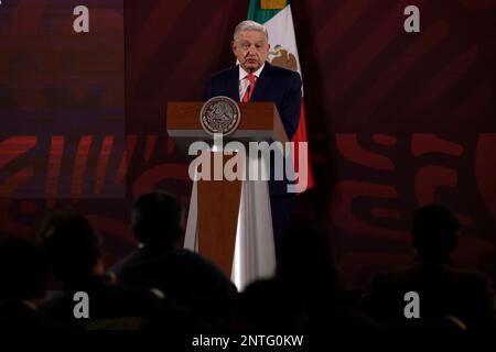 Nicht exklusiv: 27. Februar 2023, Mexiko-Stadt, Mexiko: Mexikanischer Präsident Andres Manuel Lopez Obrador bei der täglichen morgendlichen Pressekonferenz im Nati Stockfoto