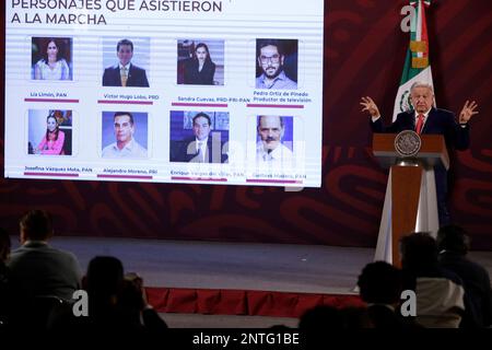 Nicht exklusiv: 27. Februar 2023, Mexiko-Stadt, Mexiko: Mexikanischer Präsident Andres Manuel Lopez Obrador bei der täglichen morgendlichen Pressekonferenz im Nati Stockfoto