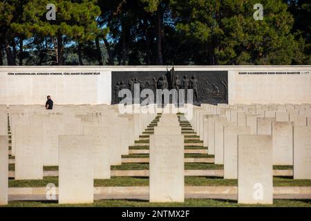 Canakkale, Türkei, 26. September 2021: Eines der Denkmäler und Friedhöfe des türkischen Armee-Märtyrers in Gelibolu, Canakkale (Akbaş Şehitliği) Stockfoto