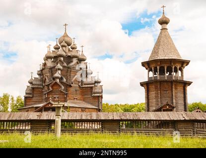 Ethnographisches Museum der russischen Holzarchitektur Bogoslovka Stockfoto